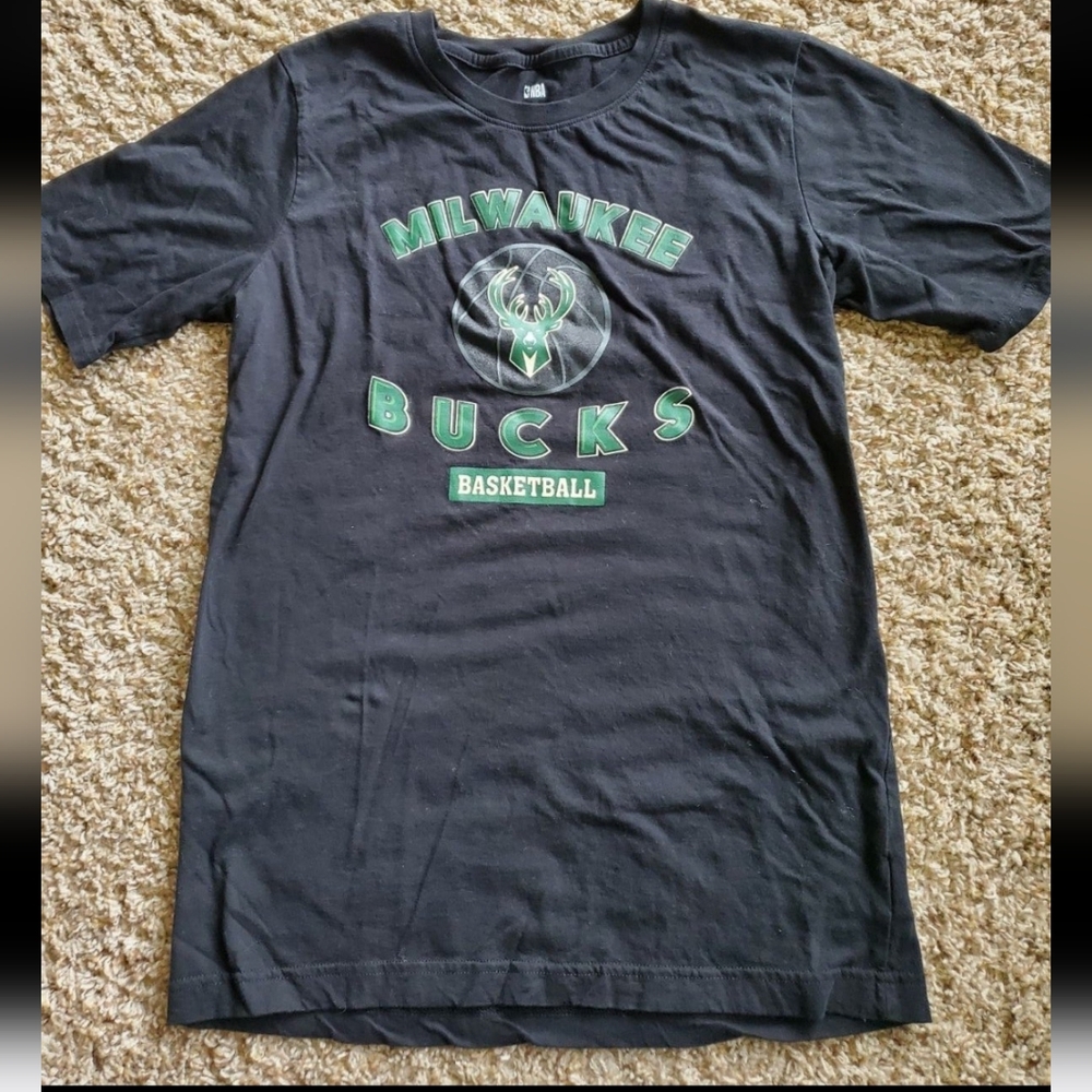 Kids youth xl 18/20 milwaukee bucks tee shirt black graphic T-shirt short sleeve